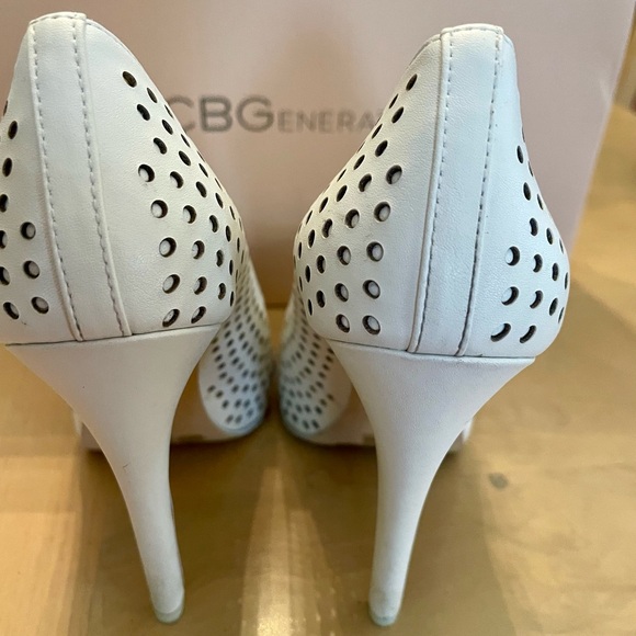 BCBG Heels - Picture 7 of 8